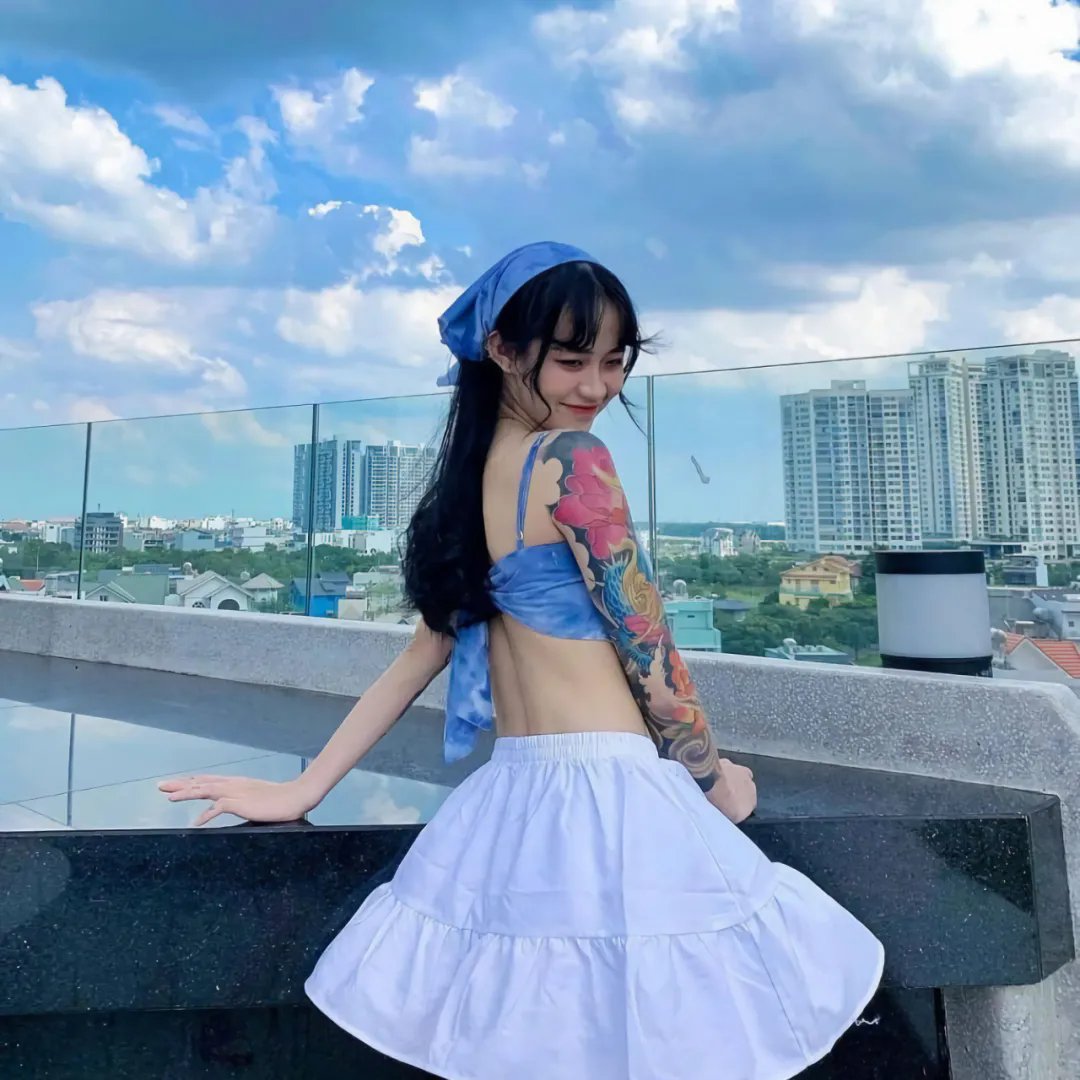 拿针的女孩